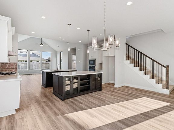 2nd image of 21106 Regal Terrace Dr