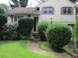 1 Catalina Ct, Woodbury, NJ 08096