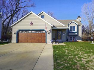 2338 Pebble Creek Dr, South Bend, IN 46628