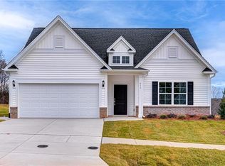 412 Brooke Hill Dr, Lewisville, NC 27023