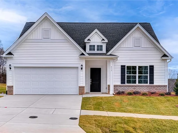 412 Brooke Hill Dr, Lewisville, NC 27023
