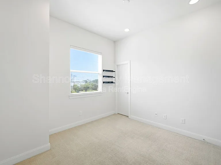 3131 Leeland St — Photo 16