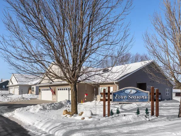 116 Four Seasons LANE, Kewaskum, WI 53040