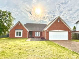 876 Wood Cade Cv, Cordova, TN 38018