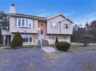 2748 Yellowstone Dr, Blakeslee, PA 18610