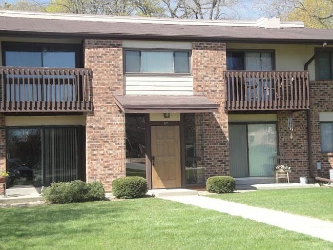1st image of 321 Park Hill Dr