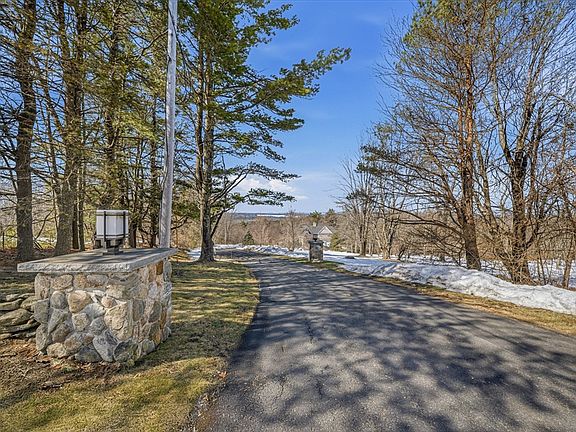 4th image of 68 Prospect Hill Rd