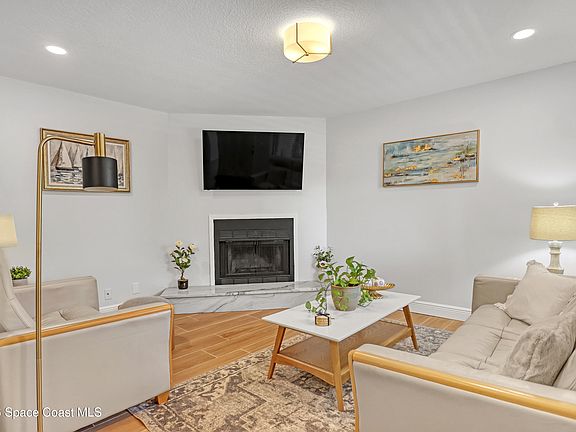 5th image of 3255 Sand Ct