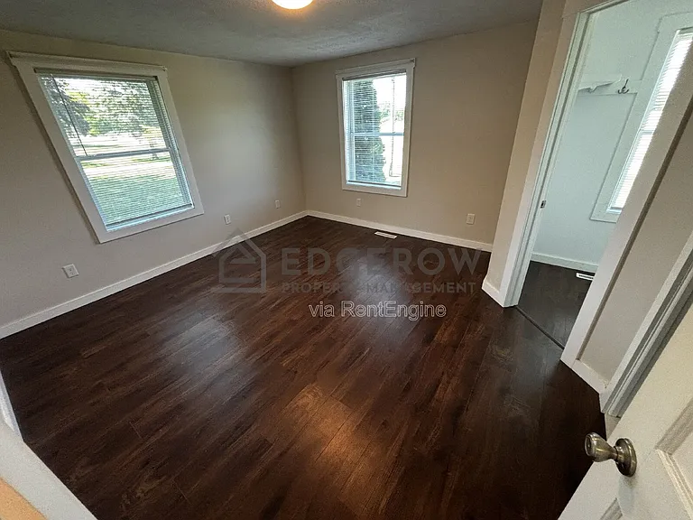 3262 68th St SW — Photo 9