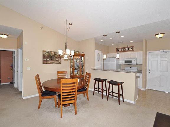 3rd image of 1333 SE University Ave Unit 308