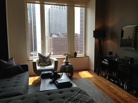Sold by NY NY Condo, Inc | media 3