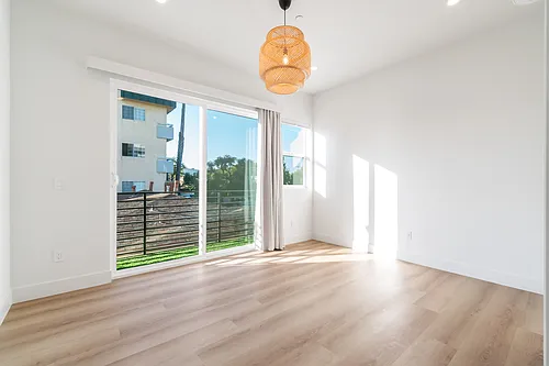 3917 Inglewood Blvd #2-B Photo 1