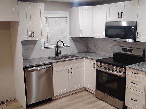 2nd image of 7722 W 66th St