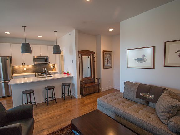 3rd image of 800 Park Ave #201