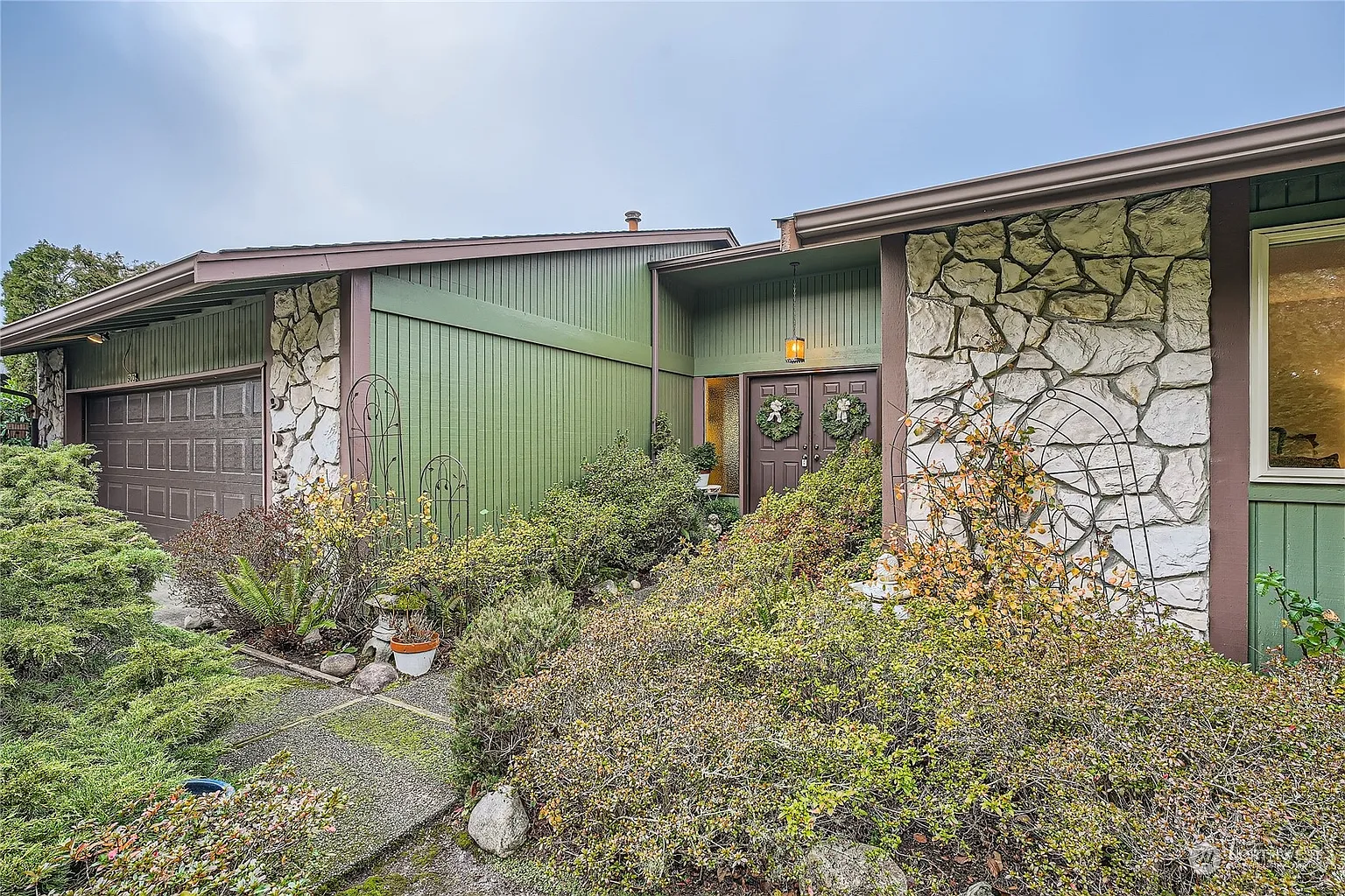 903 Rowell Street photo 1