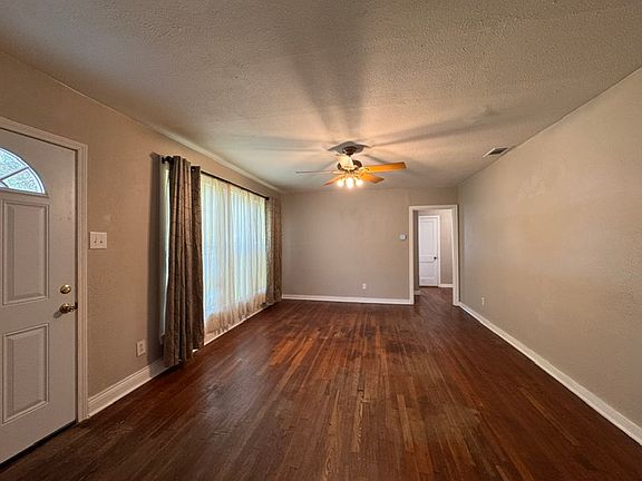 5th image of 3718 Yale St