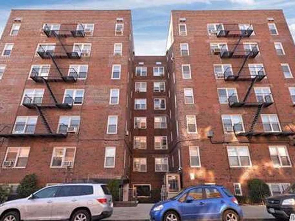 1st image of 2250 Benson Ave #2E