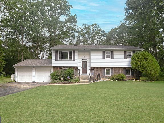 2nd image of 22067 Willis Dr