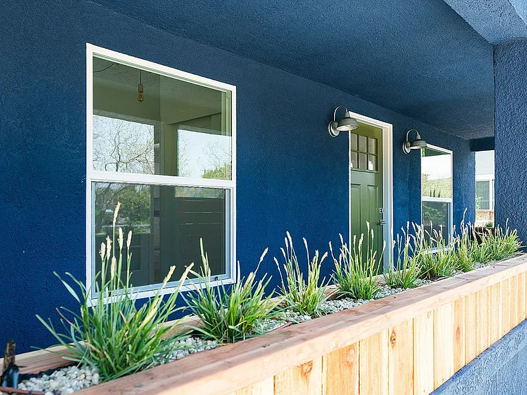 2322 Alta St — Photo 2