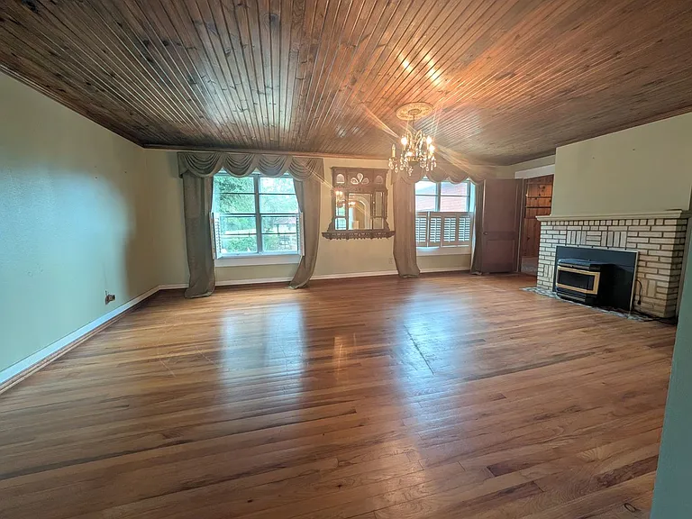 6400 Gibson Ln — Photo 11