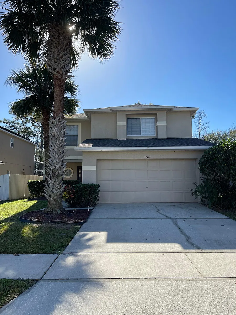 Building Photo - 1746 Mandavilla Dr