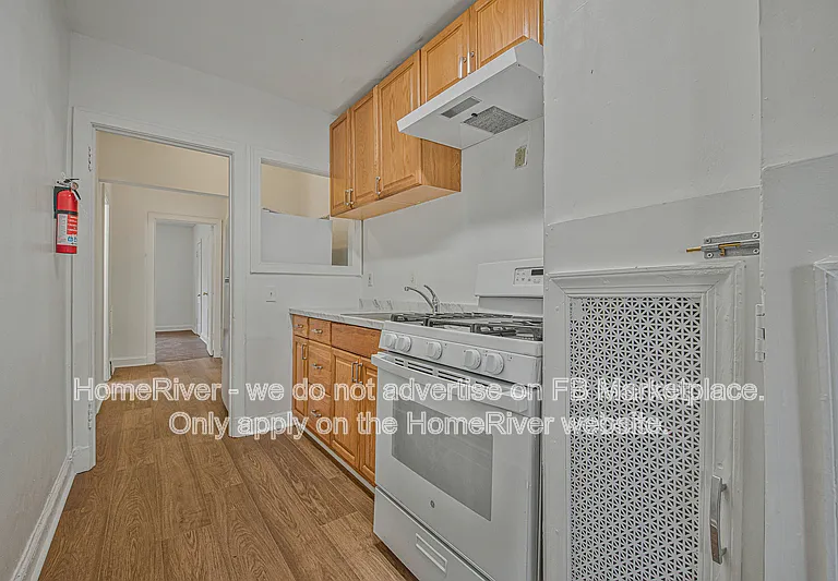 515 Franklin St NE #2 — Photo 5