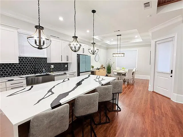10145 Stephen Dr — Photo 4