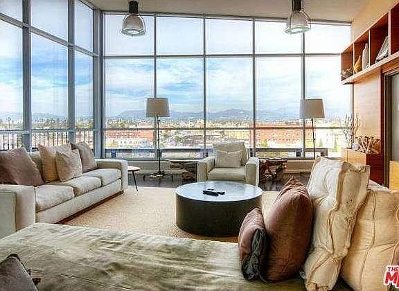 2nd image of 3785 Wilshire Blvd APT 1809