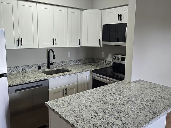 2nd image of 1510-1512 4th Ave #7