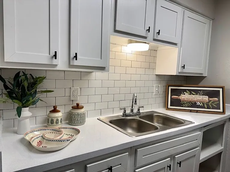 Creeks Edge Apartments — Photo 24