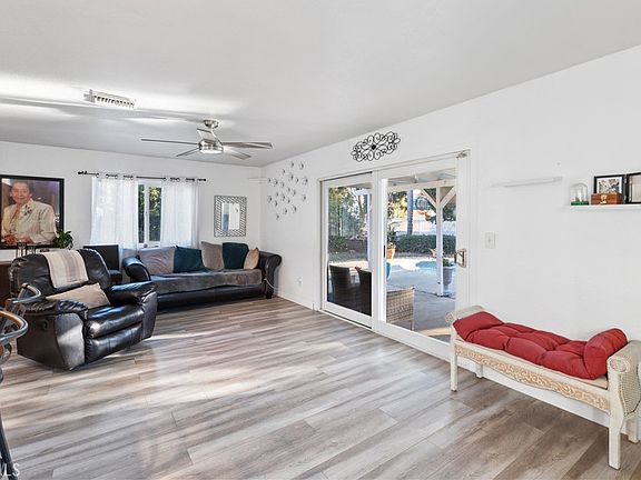 4th image of 3709 Kern Rd