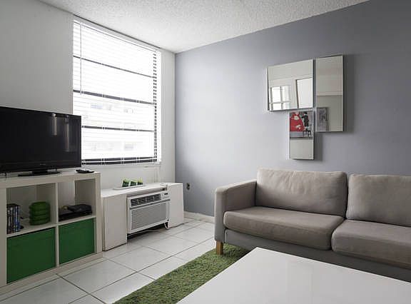 3rd image of 710 Washington Ave APT 507