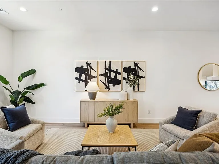 2147 Mail Ave #105 — Photo 8