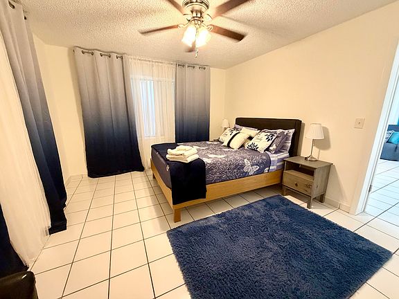3rd image of 500 NE 1st St APT 2