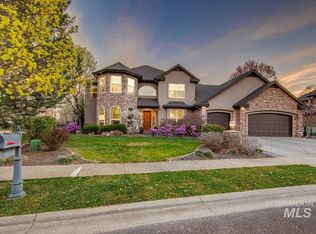 1013 E Rivers End Dr, Eagle, ID 83616