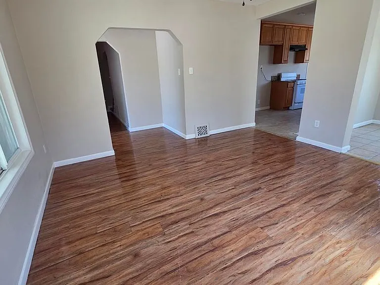 2641 N Arrowhead Ave — Photo 11