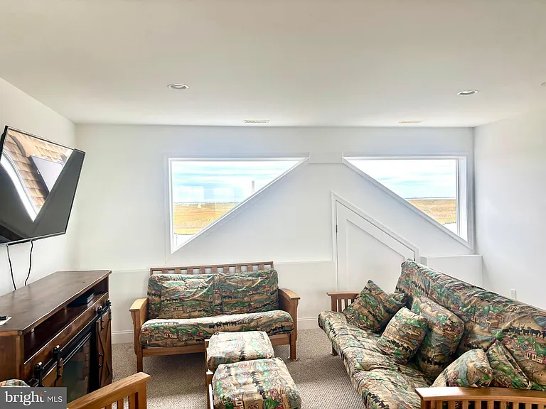 448 Dock Rd — Photo 28