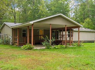 4880 E Baseline Rd, White Cloud, MI 49349