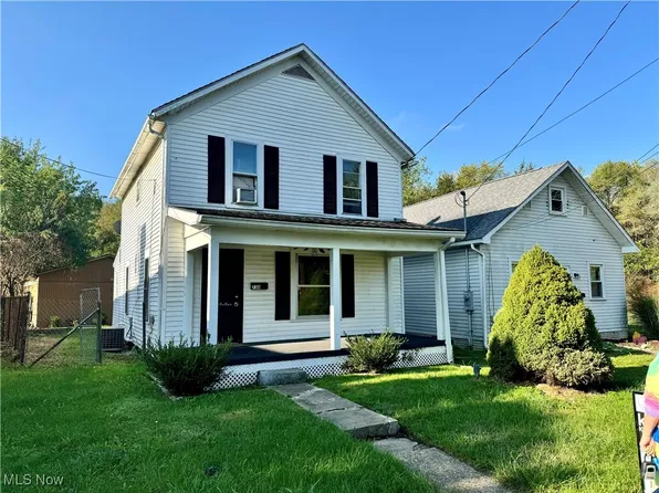730 W High St, Uhrichsville, OH 44683