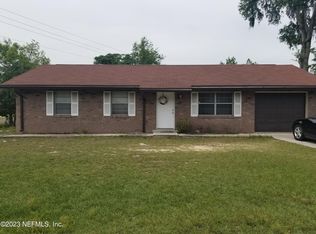 2318 Silver Lake Dr, Palatka, FL 32177