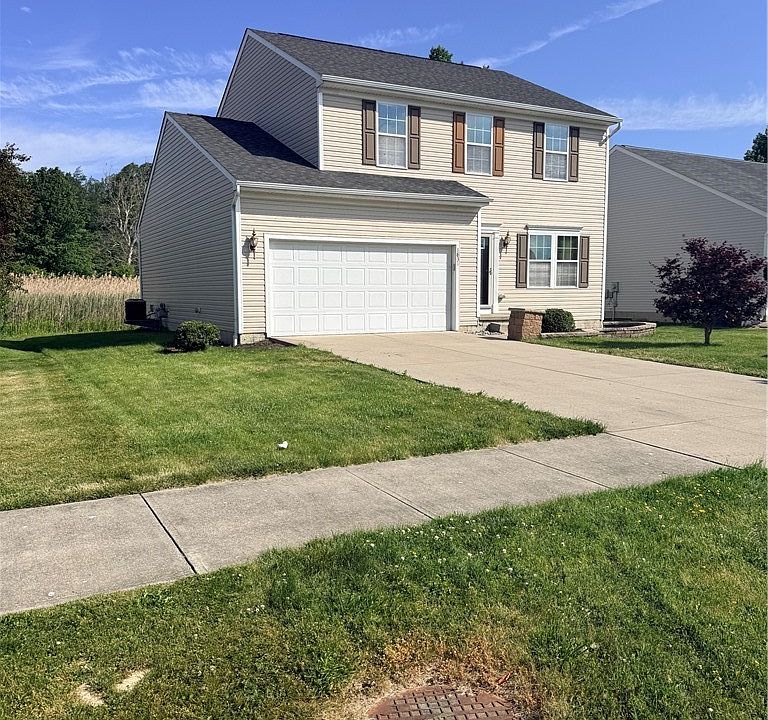 1st image of 1831 N Ashwood Ln
