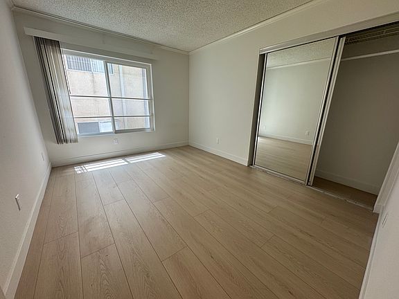 4th image of 10911 Rochester Ave #102