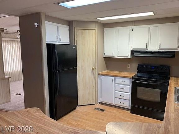 4th image of 3345 Gulf Shores Dr