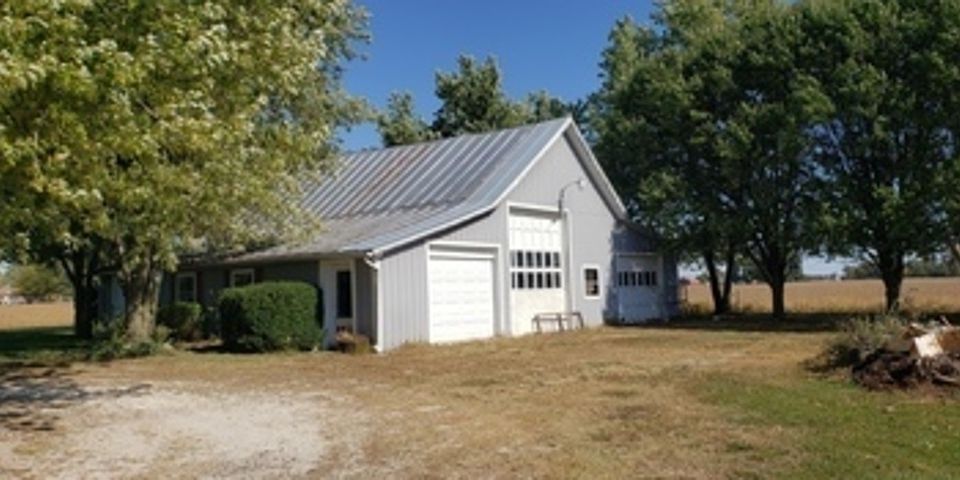 2nd image of 2873 N Us Highway 27