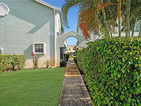 3rd image of 314 Waterside Dr Unit 314