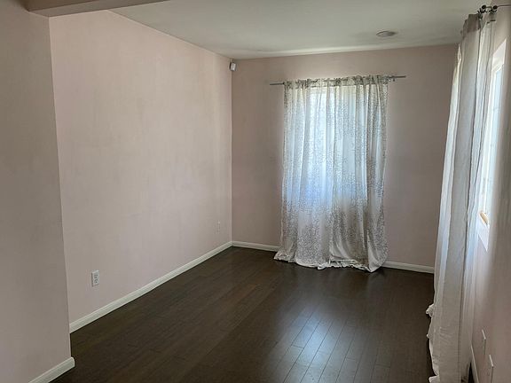 5th image of 9044 Bentel Ave #1/2