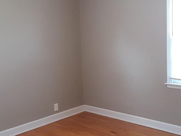 5th image of 3221 S 28th St #12