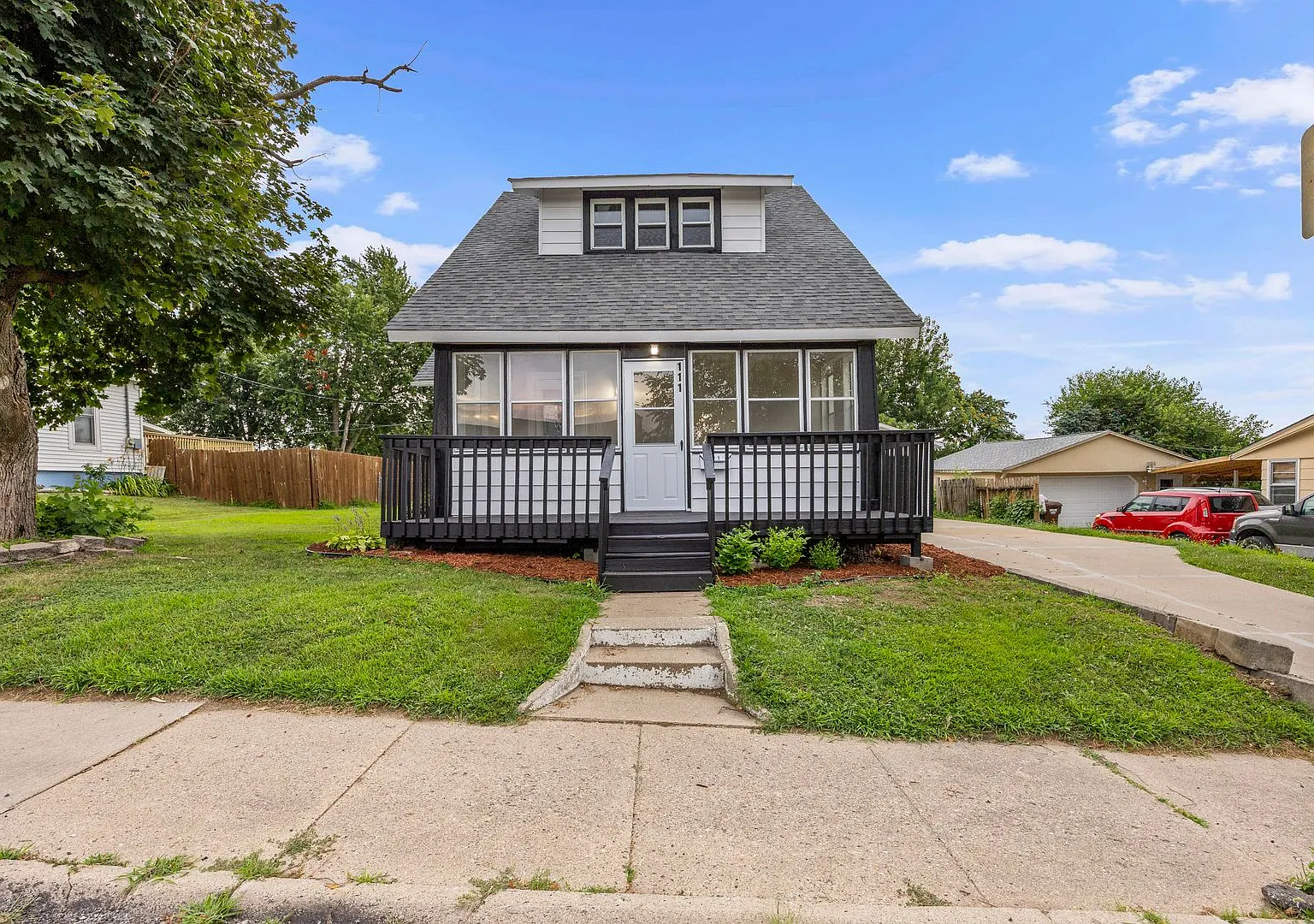 Remodeled 3-bedroom, 1-bath home in Marshalltown, IA — Photo 1