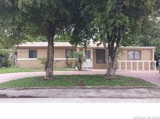 5736 Greene St, Hollywood, FL 33021