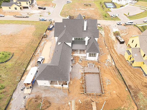 3rd image of 1690 Geralds Dr Lot 176
